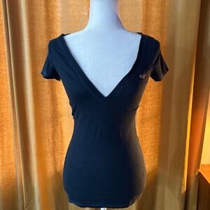 00s/Y2K Hollister Womens Navy Blue Deep V-Neck Short Sleeve Logo T-Shirt XS